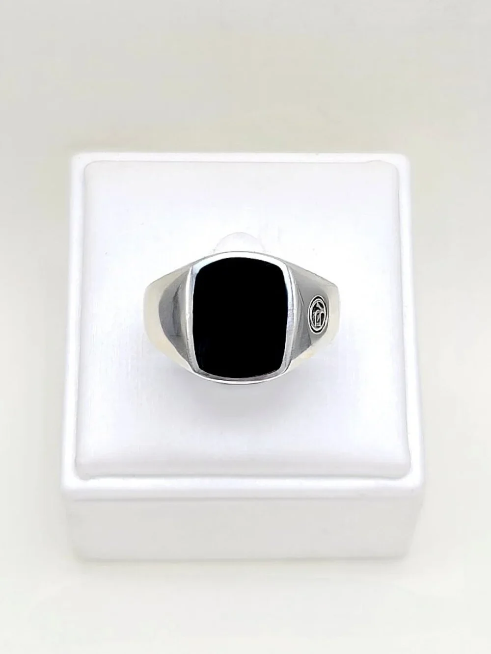 David Yurman Exotic Stone Signet Ring w/ Black Onyx - 16.5mm - Size 12.5